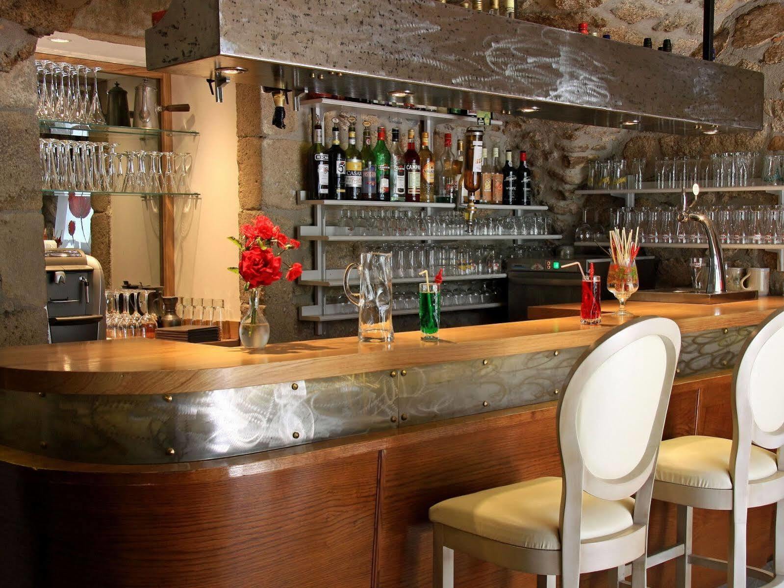 Logis Hotel Restaurant Le Chene Vert Rocher المظهر الخارجي الصورة