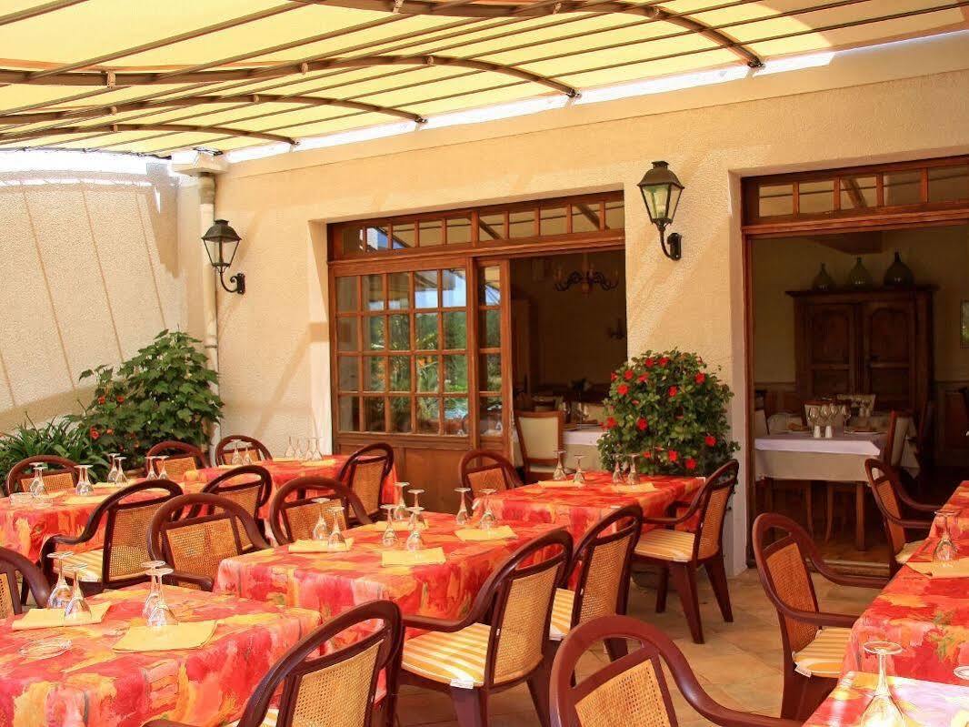 Logis Hotel Restaurant Le Chene Vert Rocher المظهر الخارجي الصورة