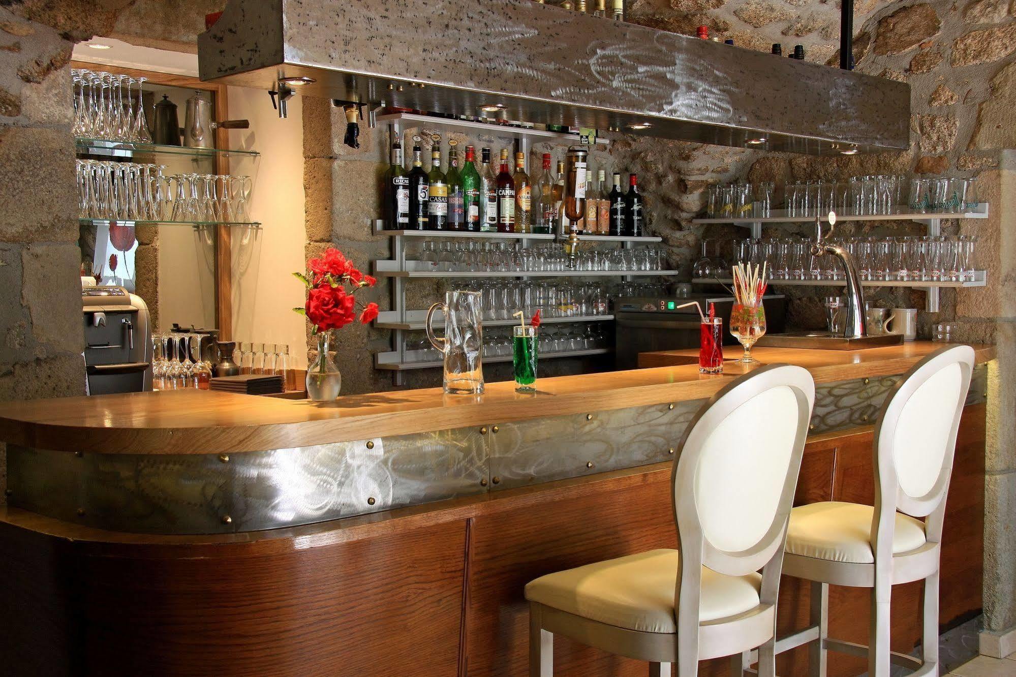 Logis Hotel Restaurant Le Chene Vert Rocher المظهر الخارجي الصورة
