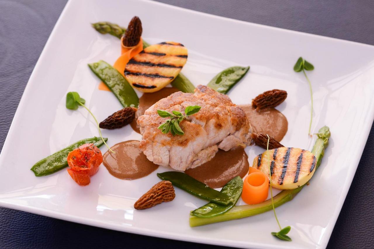 Logis Hotel Restaurant Le Chene Vert Rocher المظهر الخارجي الصورة