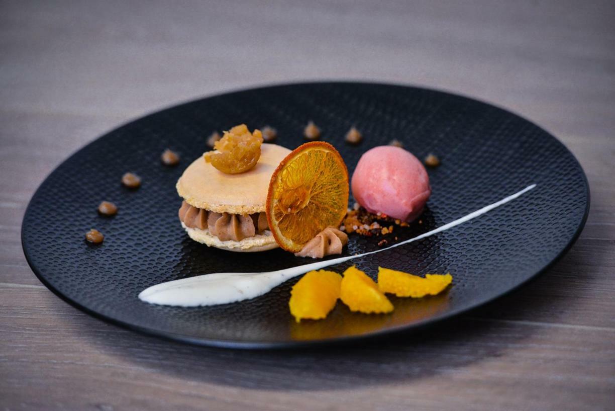 Logis Hotel Restaurant Le Chene Vert Rocher المظهر الخارجي الصورة