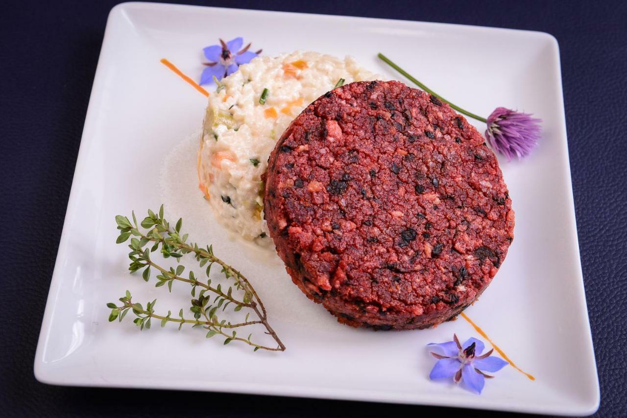 Logis Hotel Restaurant Le Chene Vert Rocher المظهر الخارجي الصورة